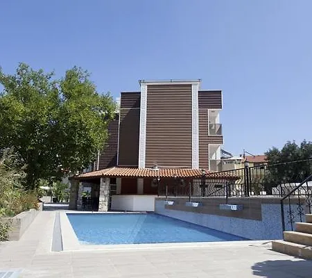 Dream Hotel 4*